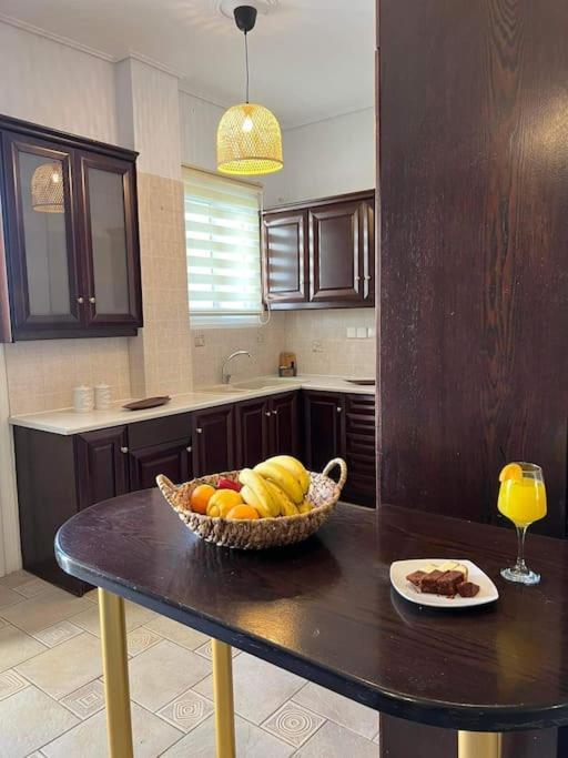 Comfortable Apartment In Kiato Luaran gambar